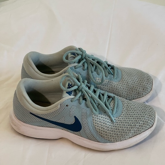 Nike Women's Revolution 4 Running Shoe Ocean Bliss/Blue Force/Glacier Blue SZ 7 - Picture 4 of 13